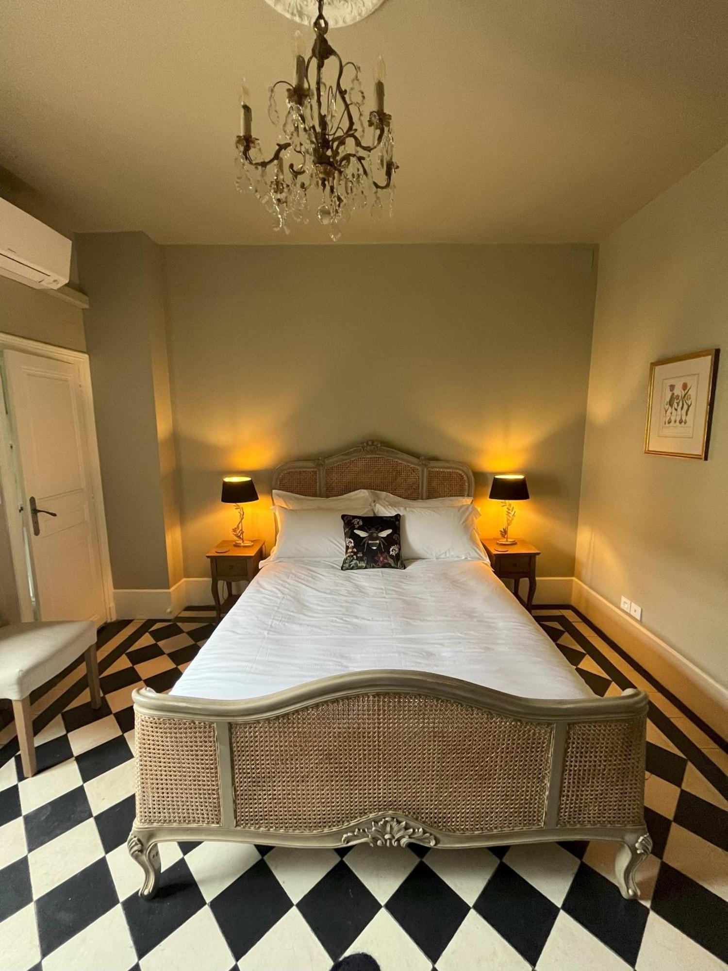 Number 8 Bed & Breakfast Meursault Eksteriør bilde