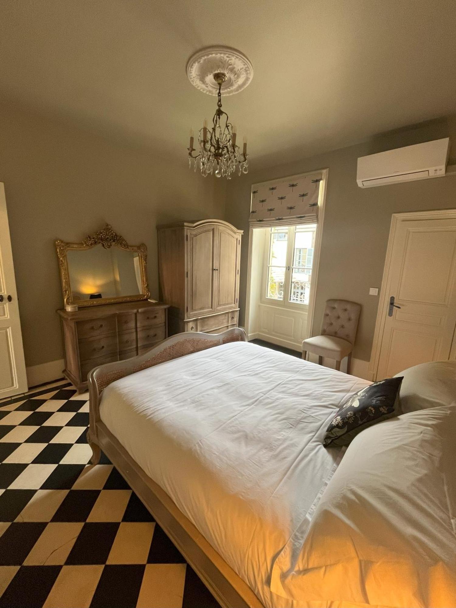 Number 8 Bed & Breakfast Meursault Eksteriør bilde